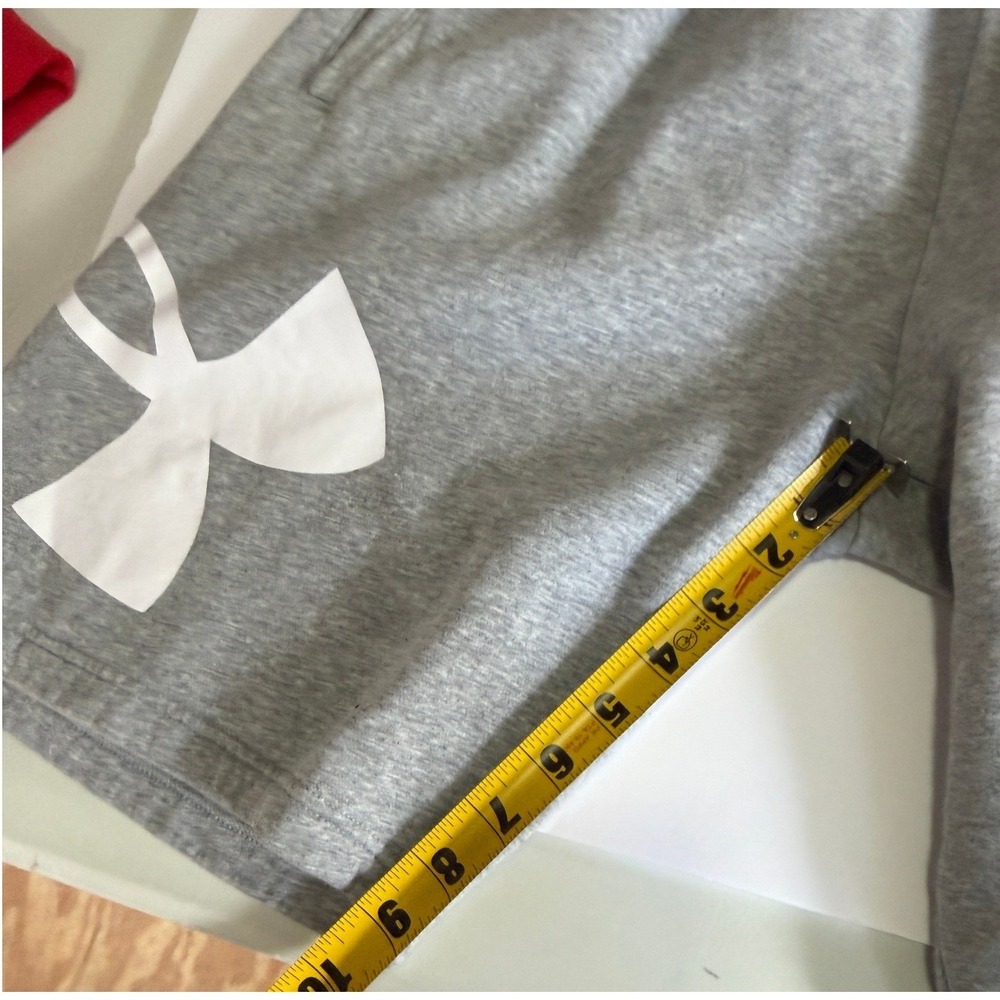 Under Armour Fleece Shorts Mens Gray Excellent Big Logo Drawstring Pockets L - Picture 11 of 11